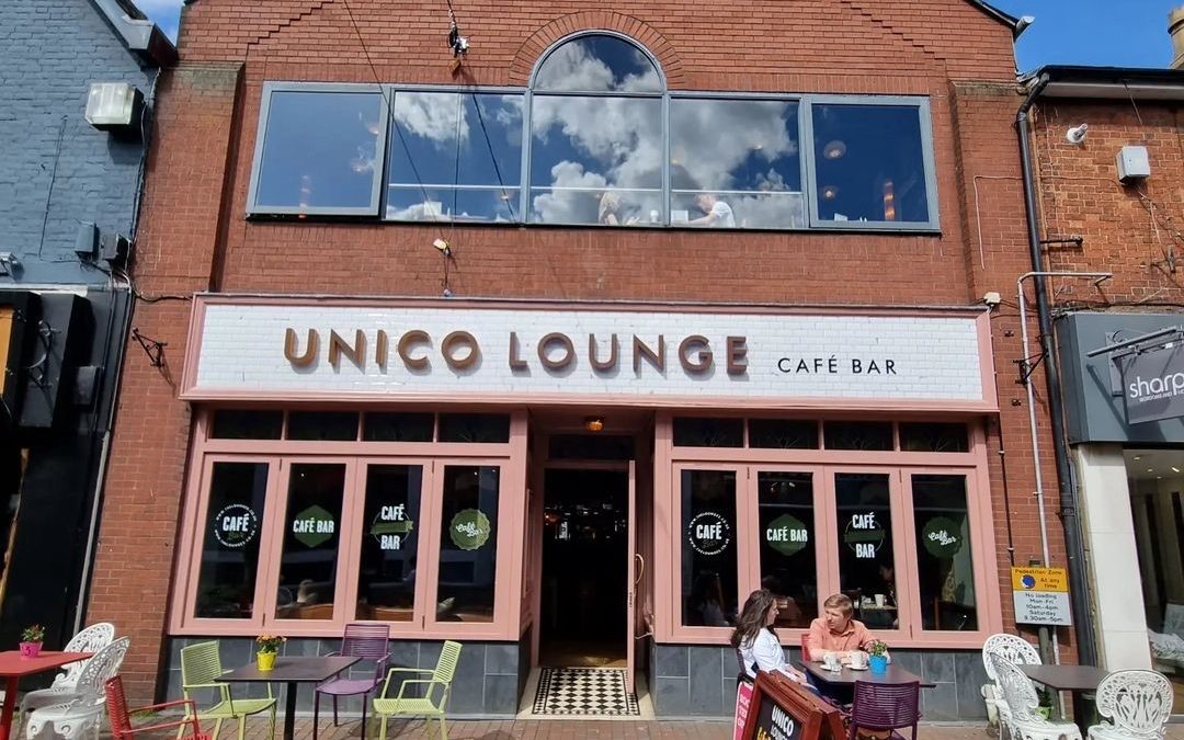 Unico Lounge Cafe Bar